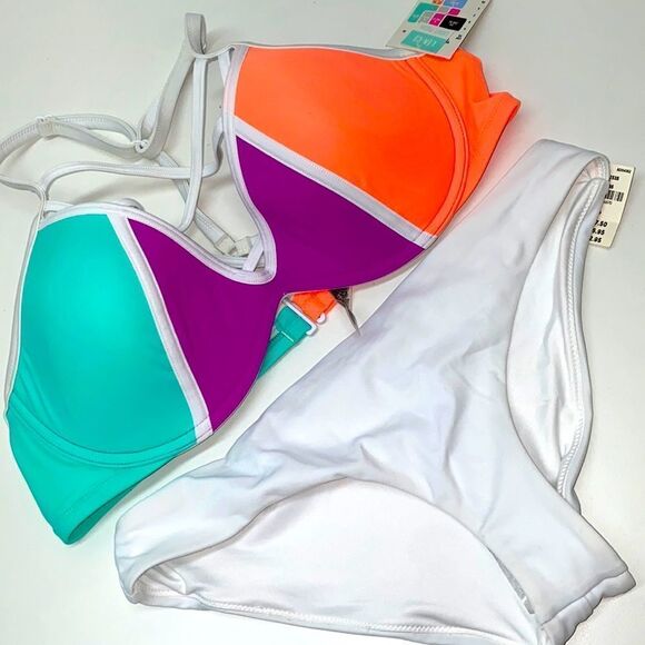 🔥VICTORIA SECRET PINK SWIMSUIT 2pc top light pushup large bottom Small New - Picture 1 of 7
